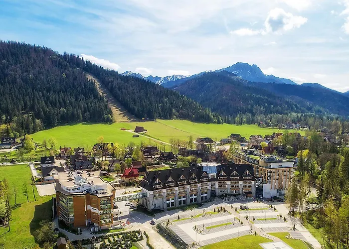 Kurhotel: Grand Nosalowy Dwor