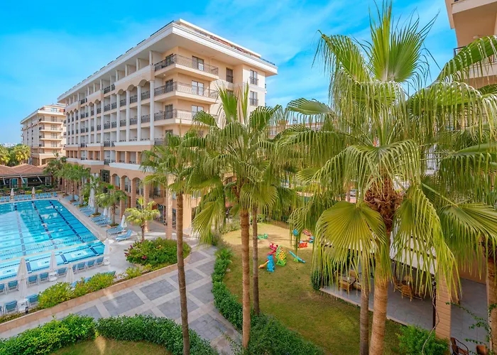 Hotel mit Pool: Sun Heaven Otel