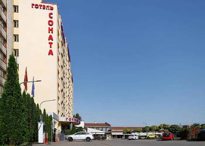 3-Sterne-Hotel: Sonata Hotel & Restaurant "Готель Соната"