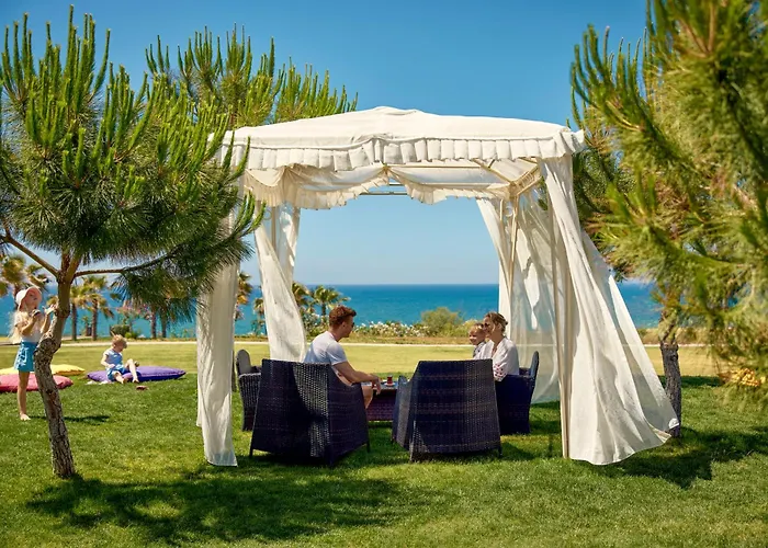 Tui Magic Life Jacaranda