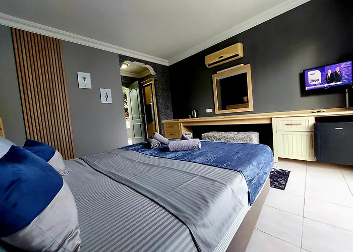 Summer Rose Hotel