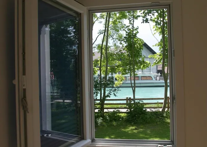Herberge: RiverLodge TCS Training&Freizeit AG