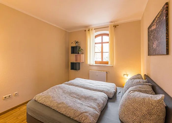 Ferienvermietung: Stadtgut Moelkau Rooms & Apartments