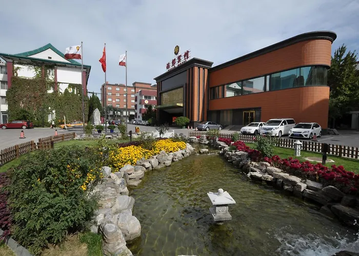 Hotel mit Pool: Xijiao Hotel Beijing