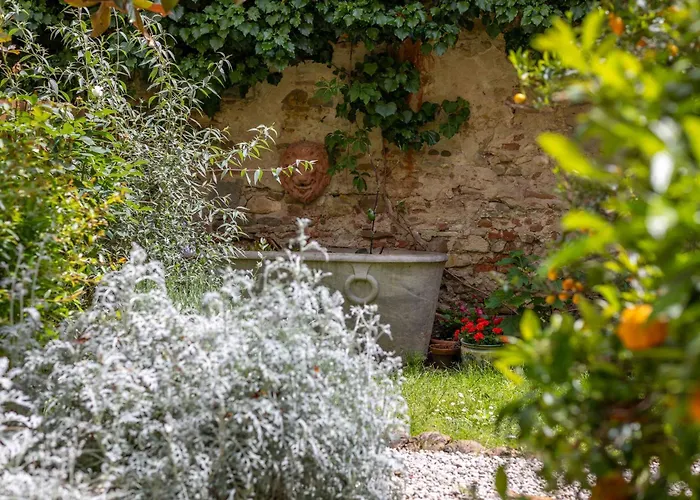  Secret Garden Firenze
