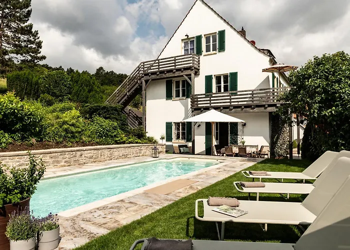 Ferienhaus: Exklusives Ferienhaus in Top Lage mit Pool, Sauna, Terrasse - Der Johannishof