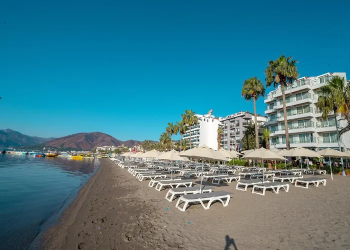 Begonville Beach - Adult Only