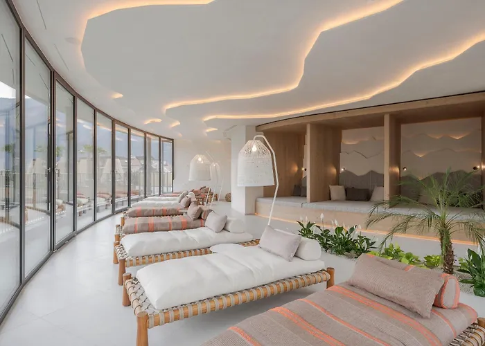 Ping Pong Hotel: Hotel Prokulus - Family&Wellness