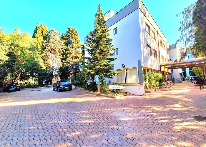 Scheppers &Hostel