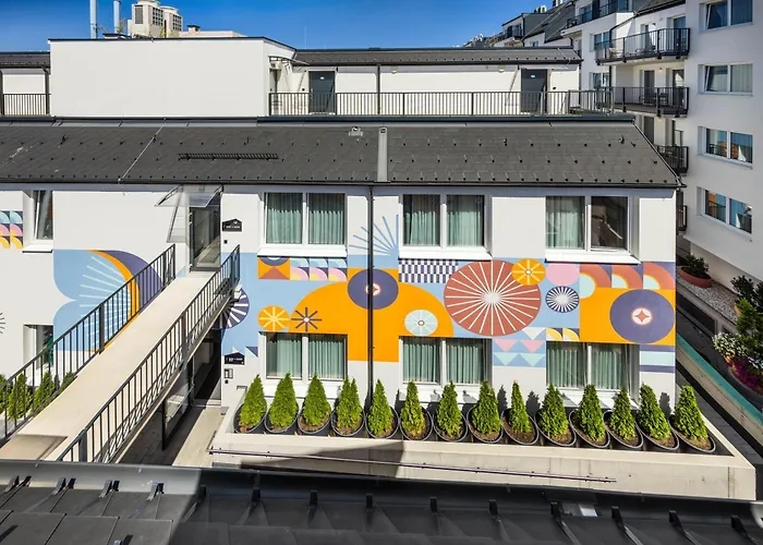 lyf Schönbrunn Vienna