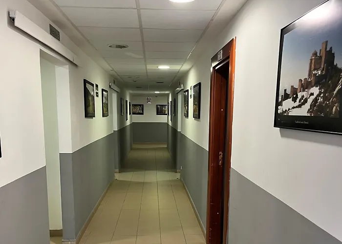 Herberge: Albergue Zaragoza Camping