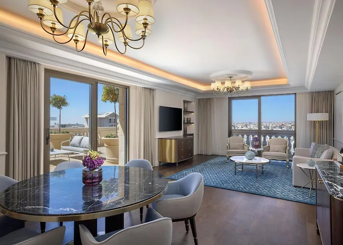 Ritz-Carlton,