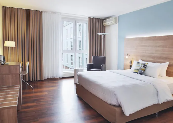 Hotel mit Tennis: Courtyard By Marriott Dresden