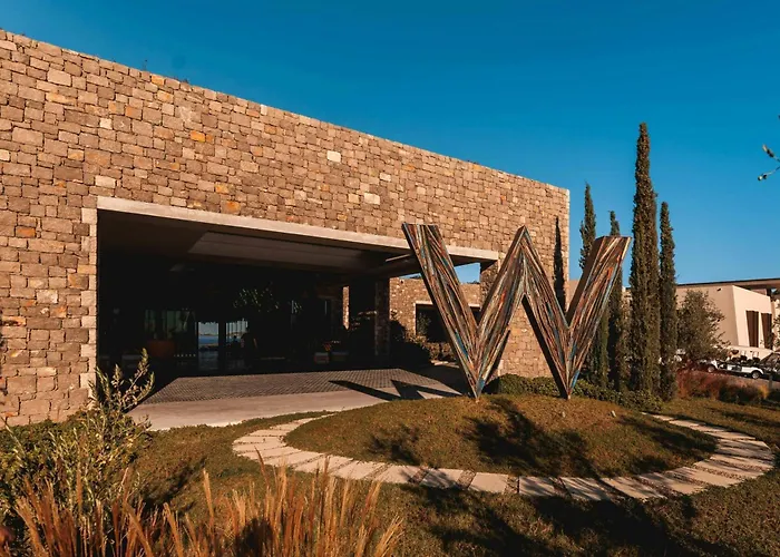 Hotel mit Aussicht: W Costa Navarino (Adults Only)