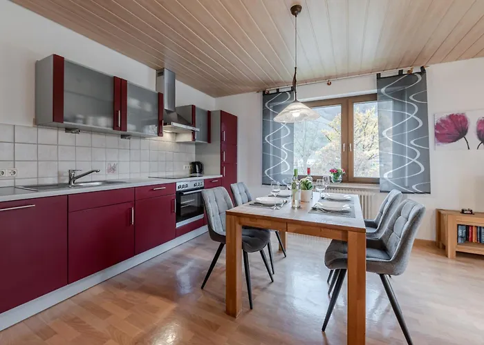 Ferienvermietung: Ferienwohnung Moselblick Bernkastel-Kues