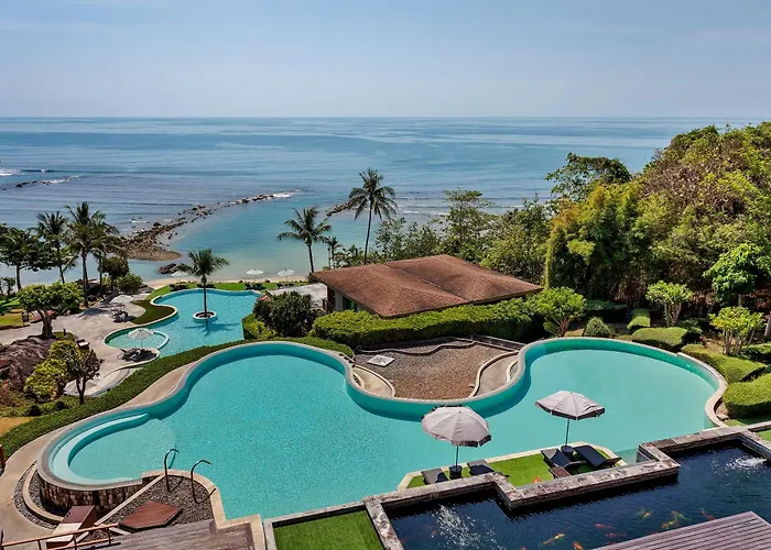 Apartment: Shasa Resort - Luxury Beachfront Suites
