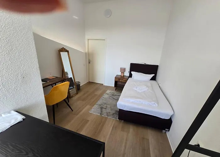 Günstiges Hotel: Hotel Kronprinz