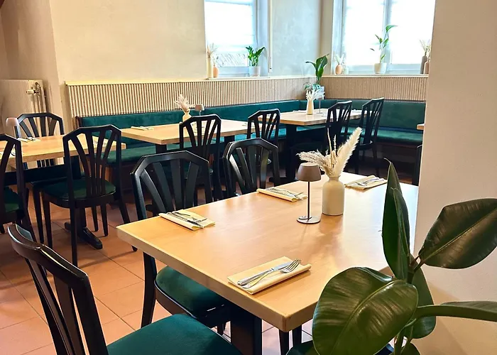 3 SterneHotel Altes Rathaus Am Elz Garten