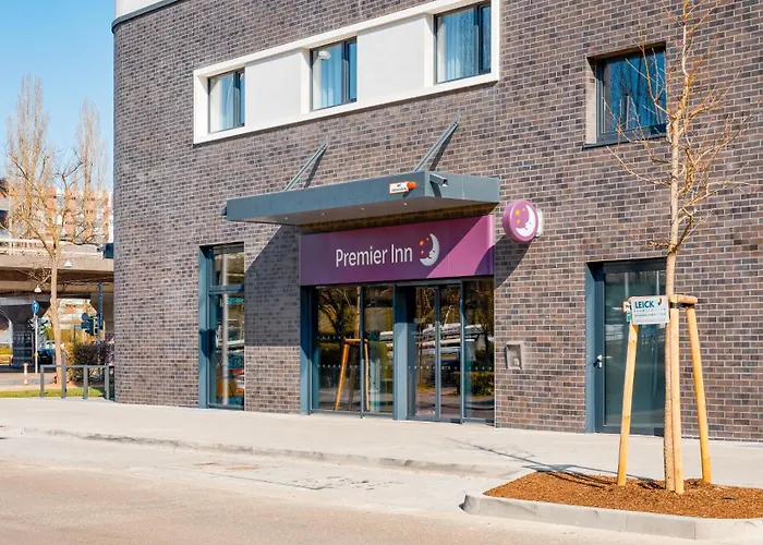Hotel nahe Flughafen: Premier Inn Saarbrücken City Congresshalle