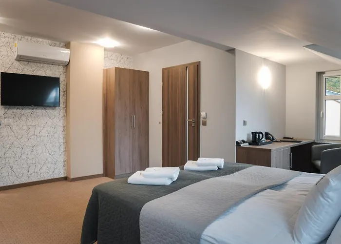 Jacuzzi-Hotel: Hotel Grey Spa