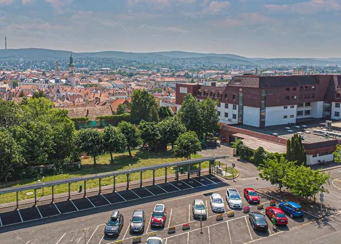 Strandhotel: Hotel Sopron