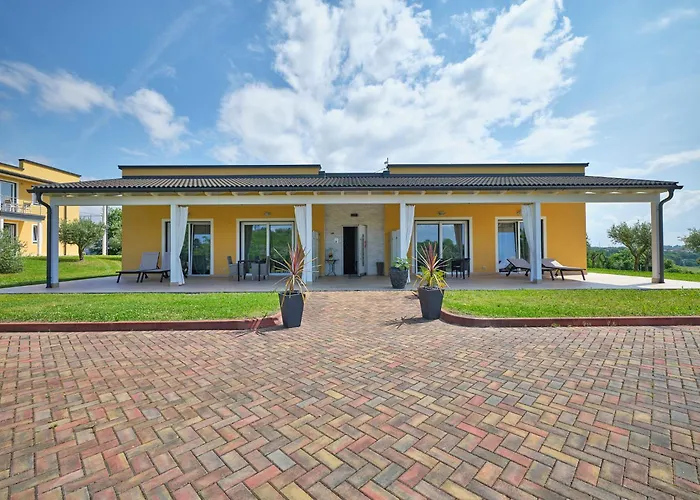 Ferienvermietung: Agriturismo Monte Oliveto