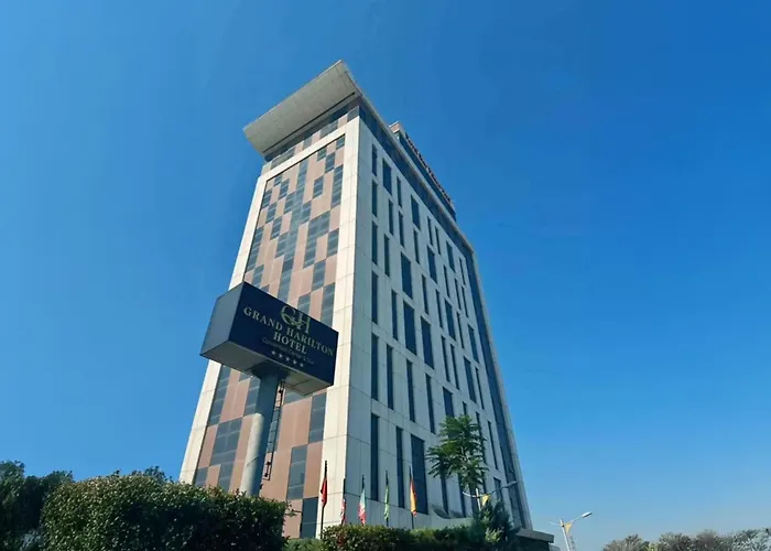 Grand Harilton