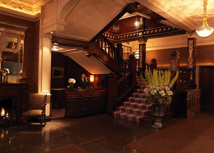 Kurhotel: The Connaught, Maybourne