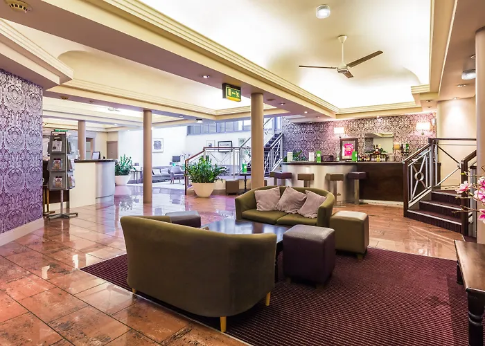 Hotel nahe College: The Gardens Hotel