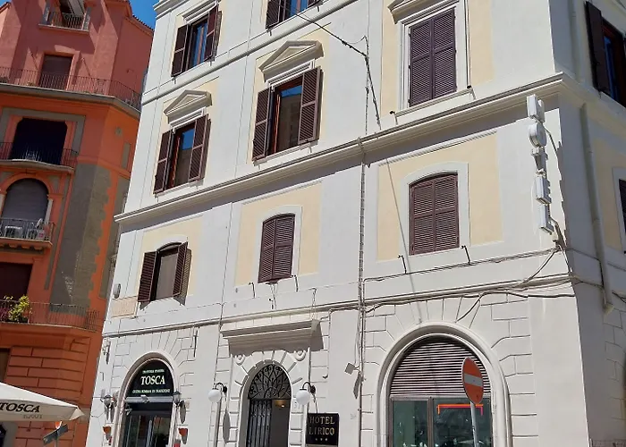 Hotel: Hotel Lirico