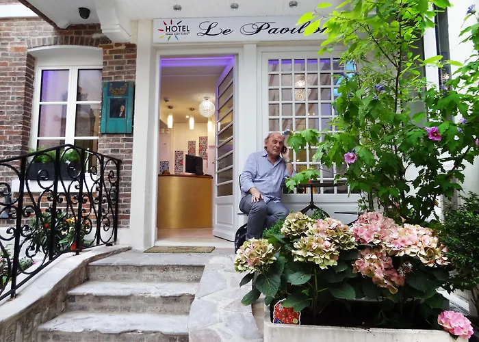  Le Pavillon