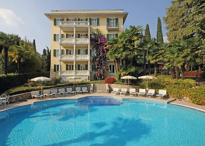 Jacuzzi-Hotel: Villa Sofia Hotel