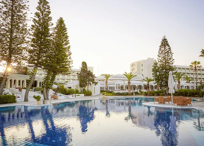 Zentrales Hotel: Robinson Kyllini Beach