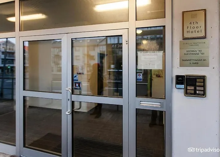 101 Guesthouse Hotel