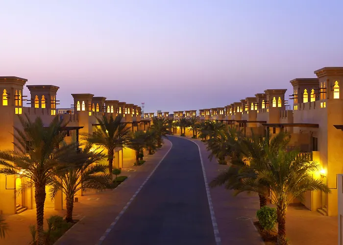Haustierfreundliches Hotel: Al Hamra Village Hotel