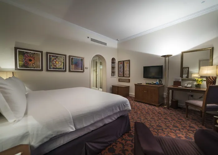 Hotel nahe Flughafen: Officers Club & Hotel