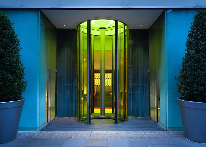 5-Sterne-Hotel: St Martins Lane London