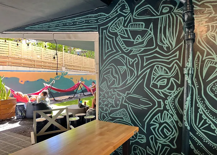Strandhotel: Polynesian Hostel Beach Club