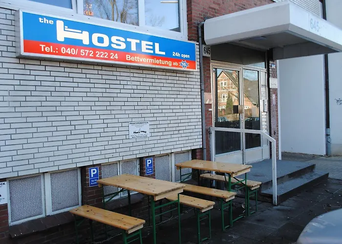 Strandhotel: The Hostel