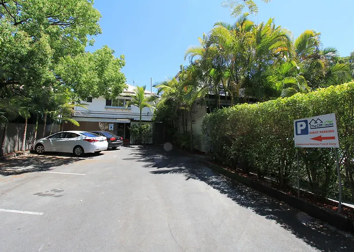 Motel: The Cliff House