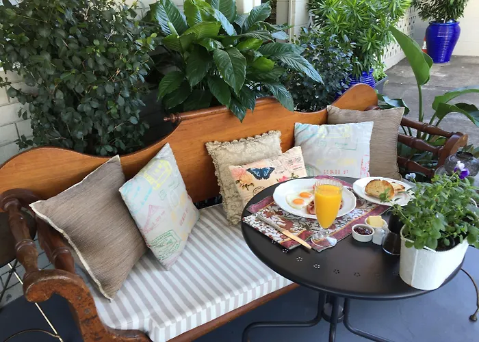 Airport Riverview Motel