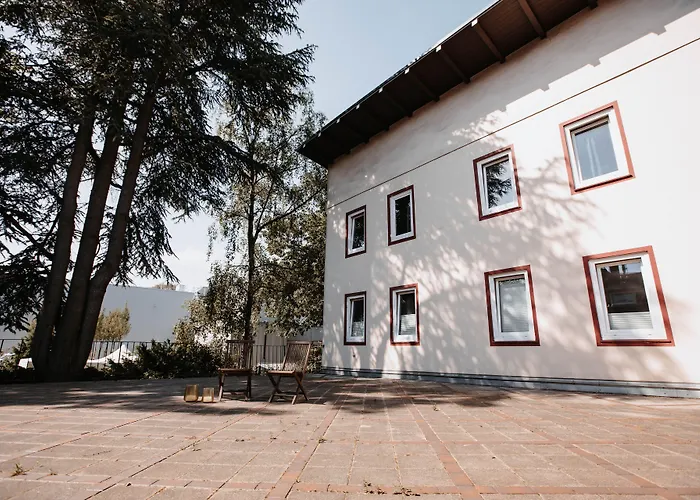 Arcade &Hostel