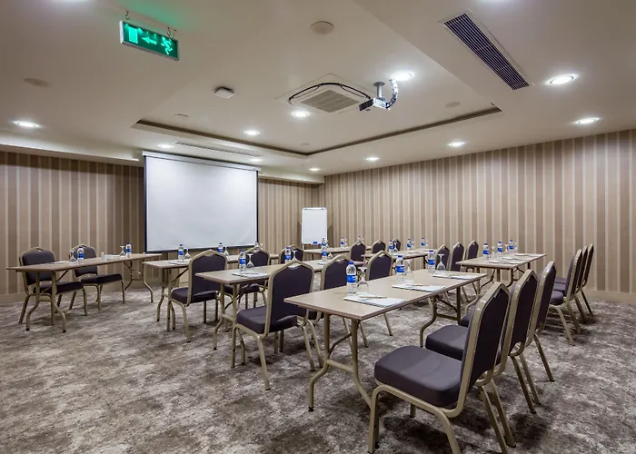 4-Sterne-Hotel: Holiday Inn Antalya - Lara By Ihg