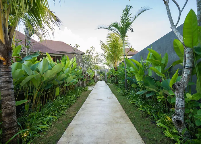 Resort: La Berceuse Resort And Villa Nusa Dua By Taritiya Collection