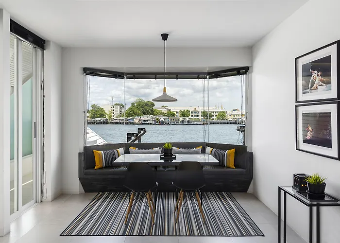 Motels Theatre Residence