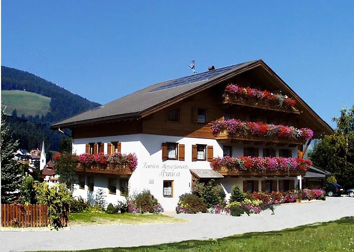  Pension Arnica B&B
