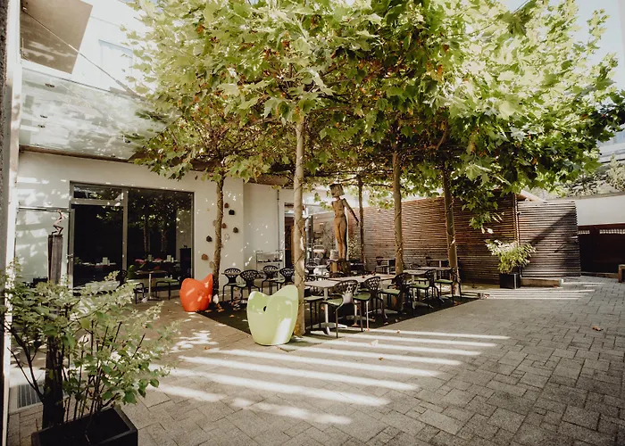 3-Sterne-Hotel: Art&Business Hotel