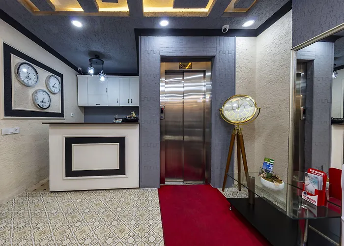 Istanbul Palace Hotel