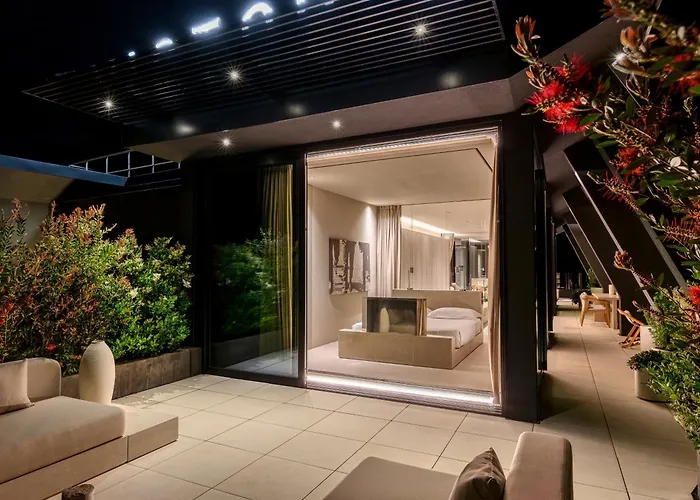 Victoria Palace Hotel