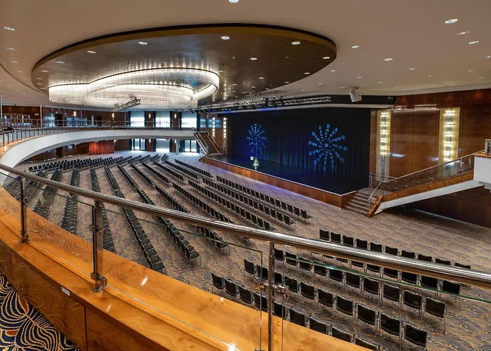 Hotel mit Pool: Maritim Hotel Düsseldorf